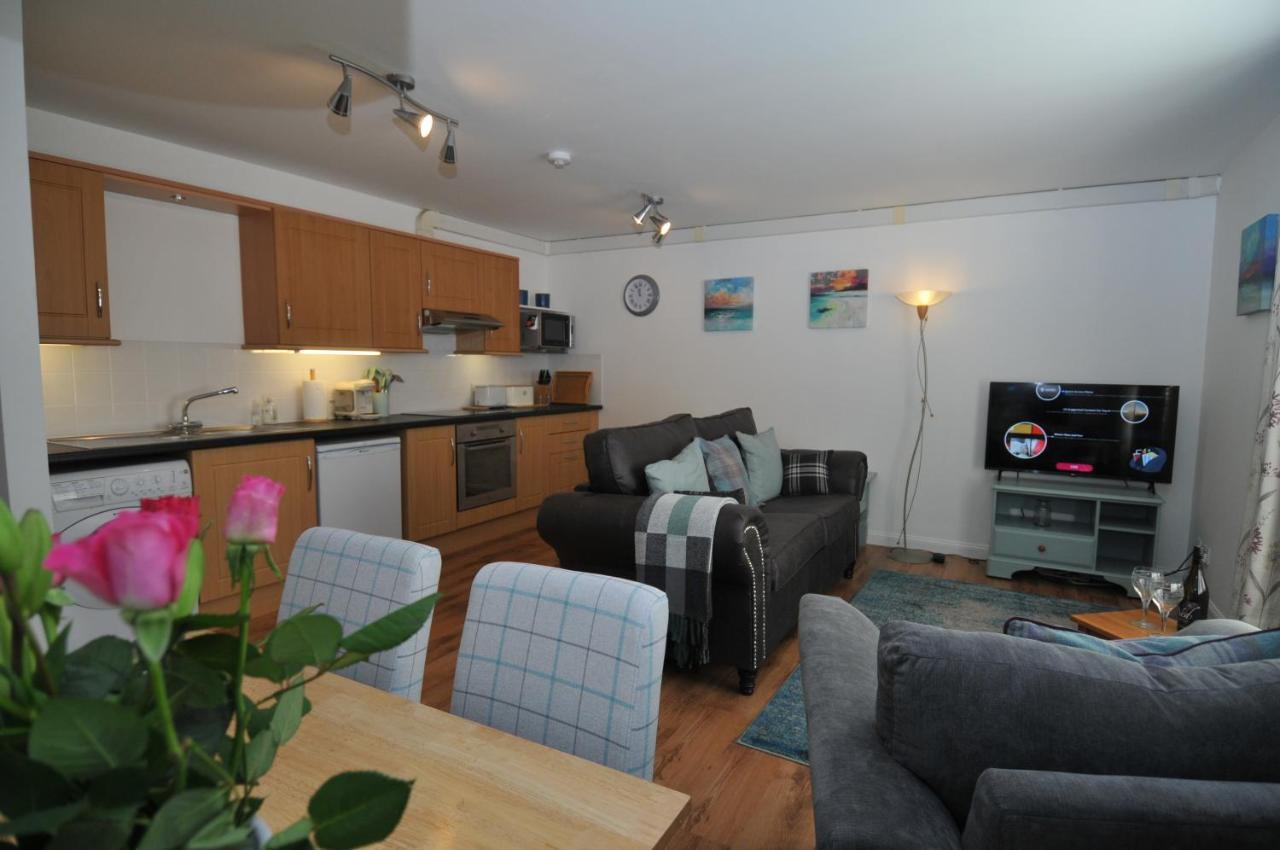 No5 Esplanade Court, Stornoway Town Centre Apartman Kültér fotó